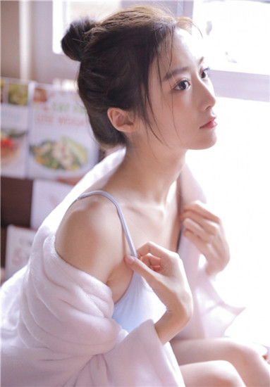 秋葵草莓香蕉樱桃黄瓜榴莲绿巨人免费播放版