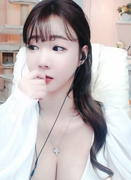 桃花视频在线观看免费版