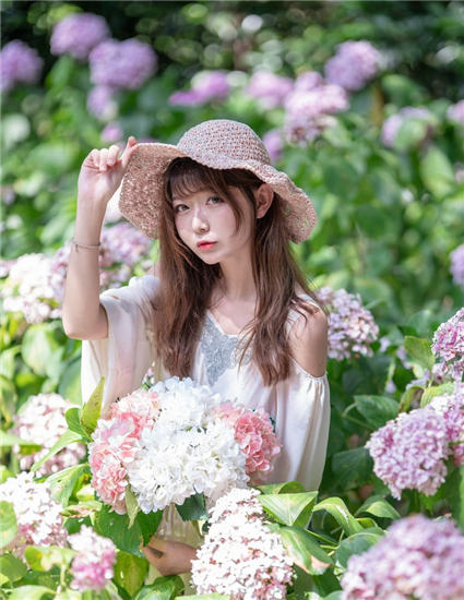 草莓樱桃榴莲丝瓜绿巨人秋葵vip破解版