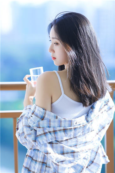 向日葵丝瓜草莓秋葵绿巨人幸福宝免费观看版