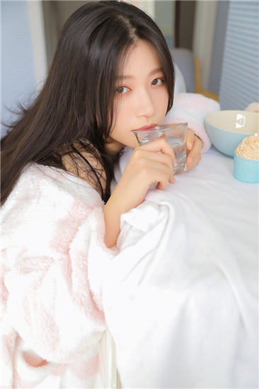 秋葵草莓茄子香蕉绿巨人破解版