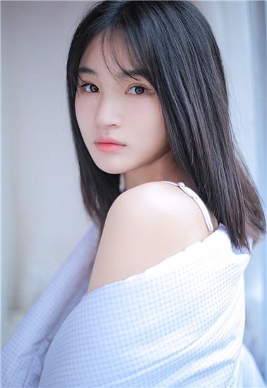 秋葵草莓丝瓜草莓绿巨人免费播放版