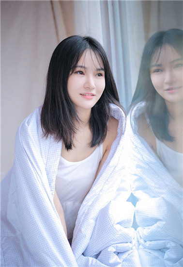 秋葵草莓丝瓜草莓绿巨人免费播放版