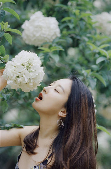 芭乐草莓榴莲绿巨人樱桃在线观看版