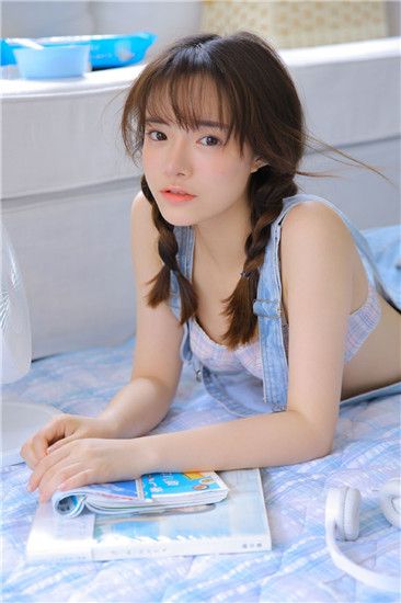 忘忧草WYC俏佳人高清版